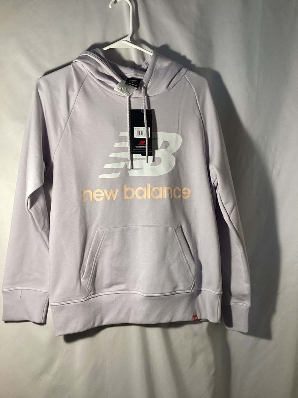 New Balance ESSE PO Hoodie Size S Lavender Pullover Sweatshirt